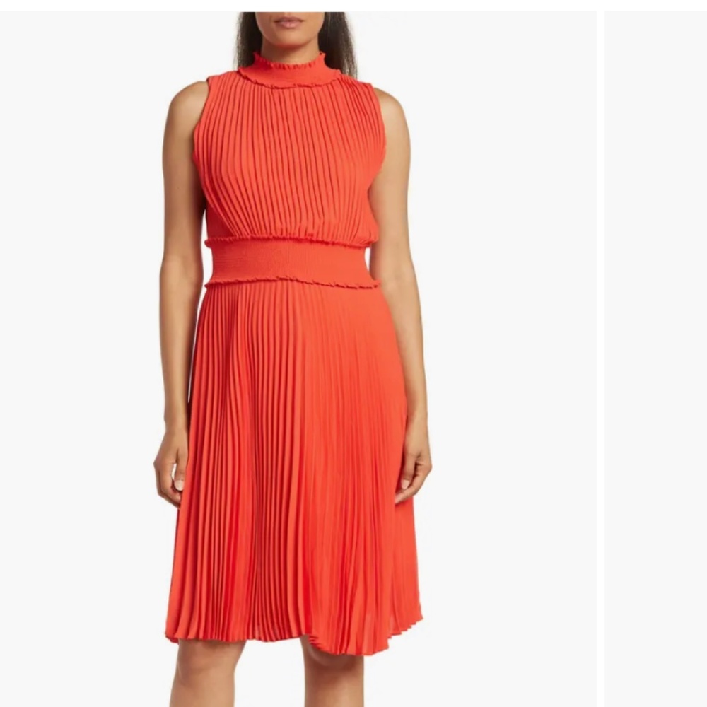 New🧡NANETTE NANETTE LEPORE Solid Pleated Dress